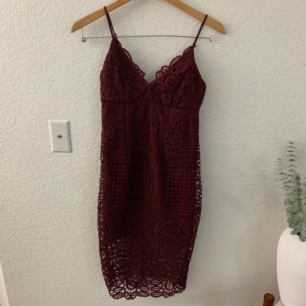 Bardot Gia Lace Dress - Picture 4 of 8